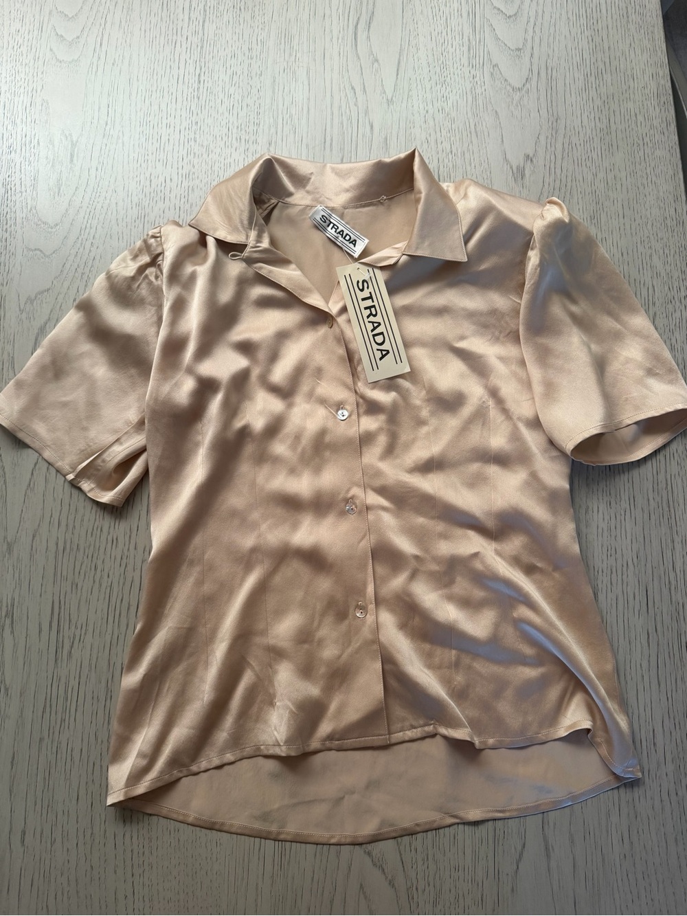 Strada Satin Short-Sleeve Button-Down Shirt in Blush